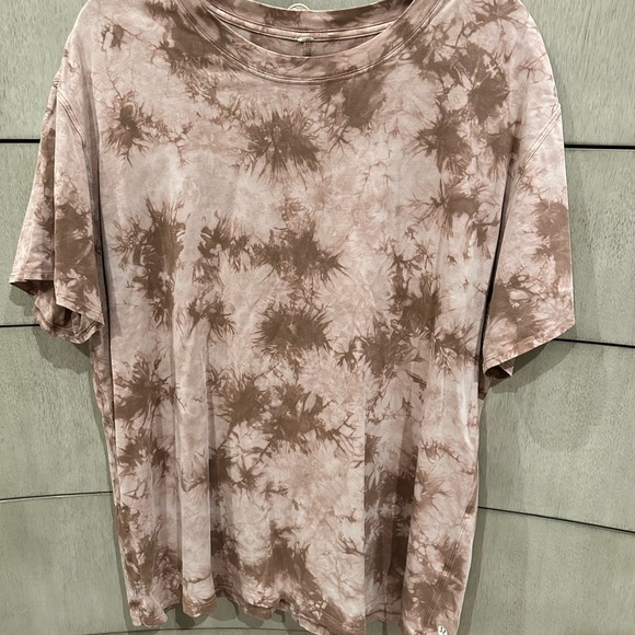 lululemon athletica Tops - Lululemon All Yours Short Sleeve T-Shirt Galaxy Print Relaxed Fit Mauve Color